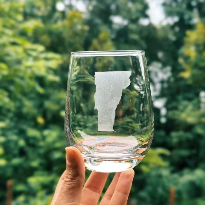 Vermont Wineglass
