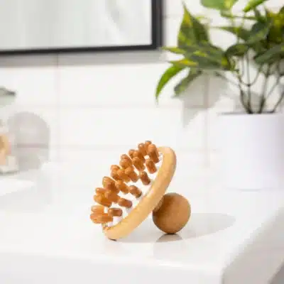 bamboo-stimulating-scalp-massager